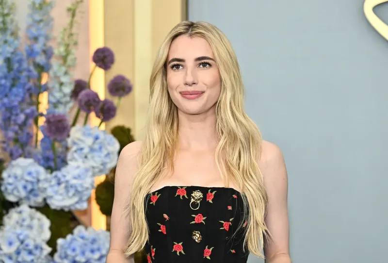 Emma Roberts y Cody John contraen matrimonio en una íntima ceremonia en Idaho