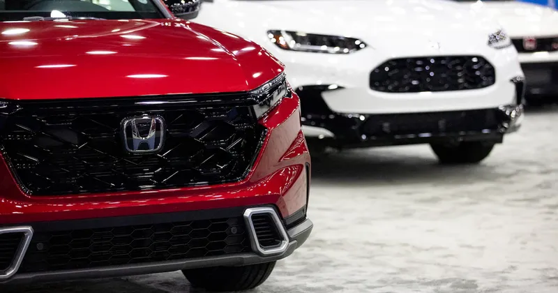 Honda eleva su previsión de ganancias por el yen débil y la demanda de híbridos en EE.UU.