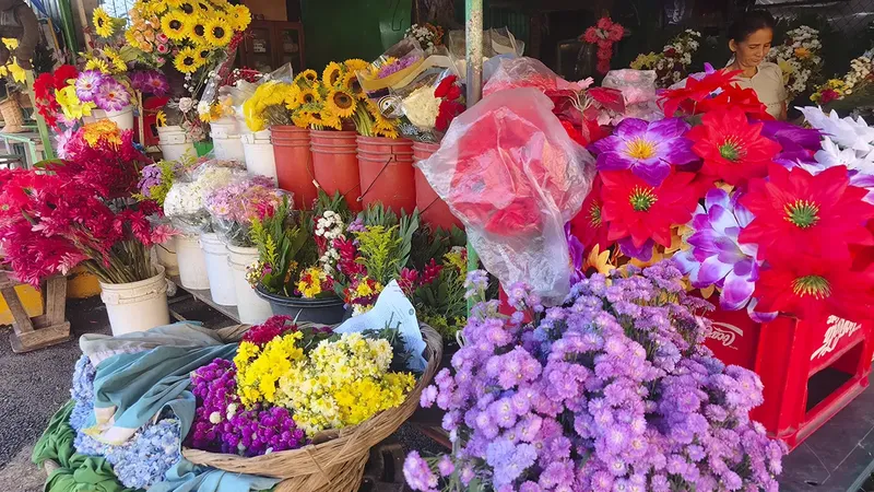 ¿Cuánto cuesta un arreglo floral para el Día de los Difuntos en Nicaragua?