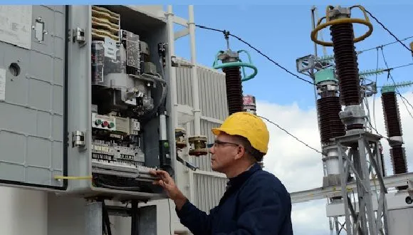 UNE prevé este domingo déficit de 2150 MW durante pico nocturno