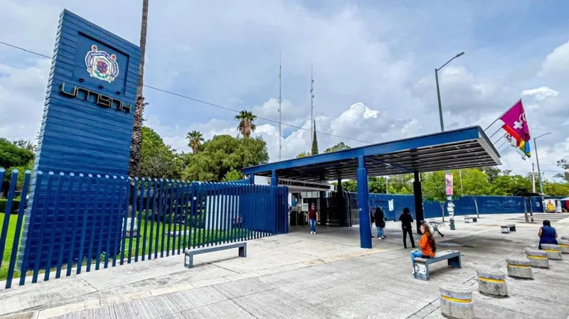 "El esquema de pensiones de las Universidades Públicas Estatales mexicanas es inoperante", advierte analista