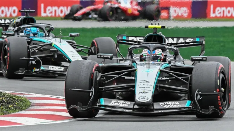 Mazazo de Kimi al Mundial con K.O. de Russell; Sainz remonta y Alonso abandona