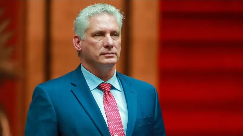 Díaz-Canel: La preparación del pueblo para la defensa es una actividad de “enorme prioridad”