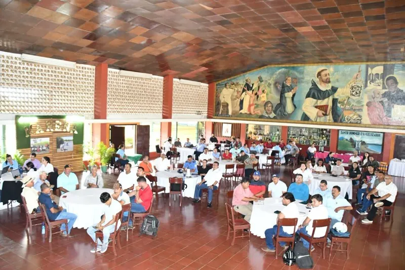 Más de 100 protagonistas, en Rivas y Carazo, reciben taller de permisos ambientales del MARENA