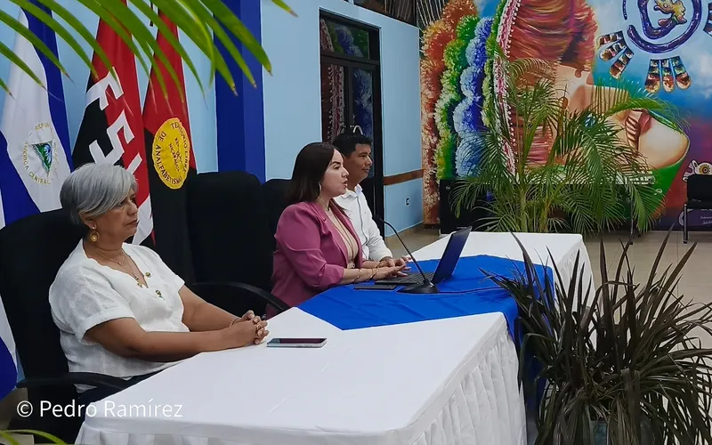 MINED entrega nueve obras escolares y fortalece programas educativos