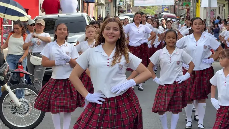 Matagalpa: centros educativos iniciaron los desfiles escolares en honor a la patria