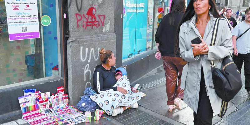 Pobreza en Argentina subió al 32.3% de la población en ene-jun