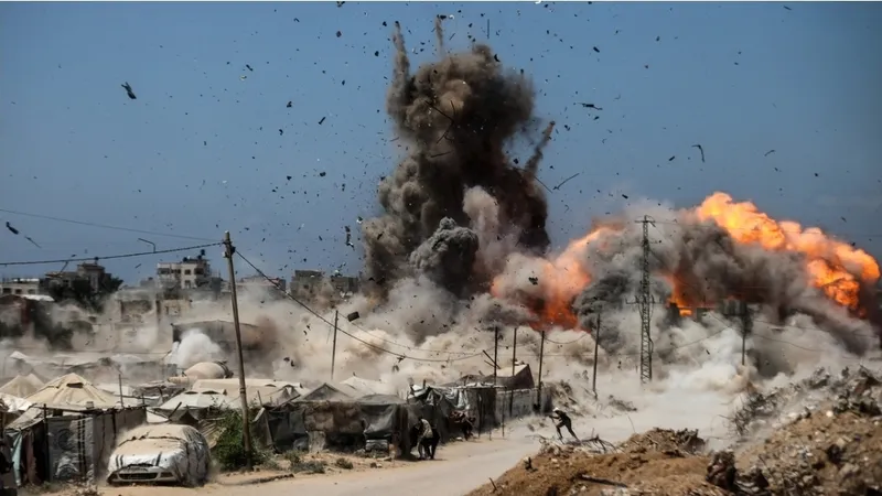 Rabino principal de Israel: “Toda Gaza merece que el Santo, bendito sea, la destruya”