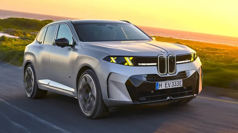 845 km y carga 350 km en sólo 10 minutos, pero el nuevo BMW iX5 superará los 100.000 €