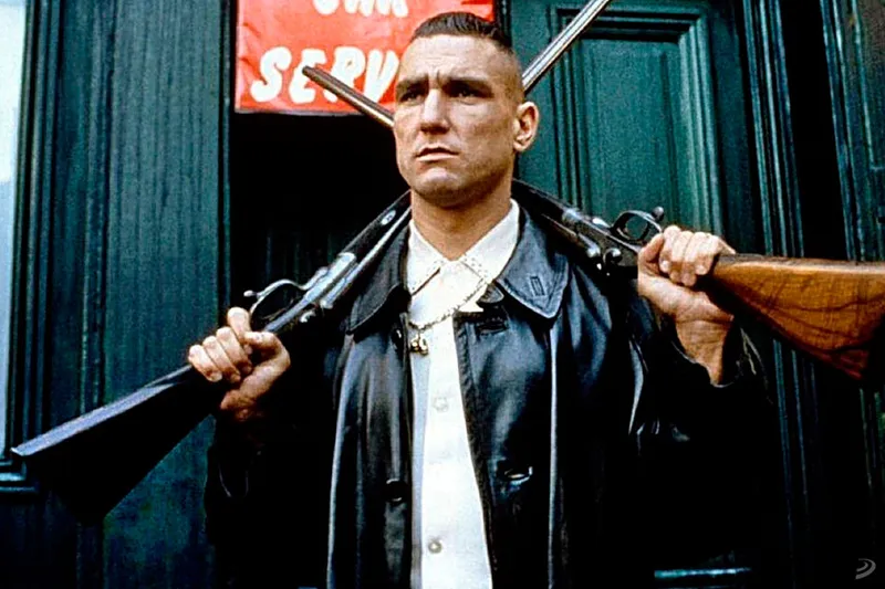"Hollywood no es el teatro de los sueños, es el teatro de los sueños rotos". A sus 61 Vinnie Jones, el tipo más temido del fútbol inglés, reconoce que Los Ángeles le dejó más solo que cualquier campo