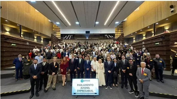 Nicaragua participa como invitada en foro juvenil empresarial en México
