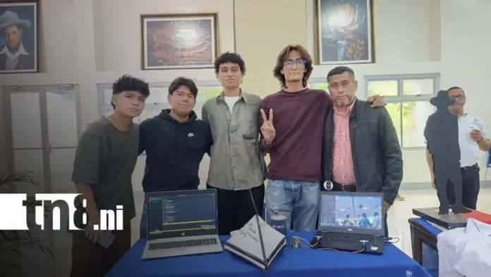 Nicaragua reconoce la invaluable labor de sus maestras y maestros