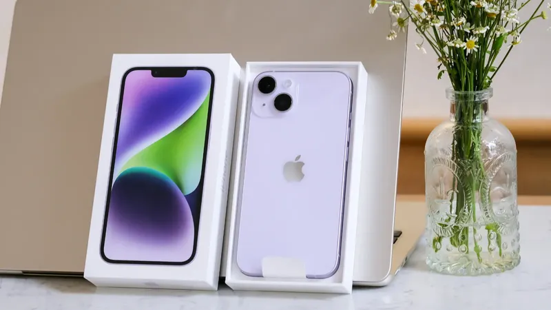 ¿Acabas de comprar un iPhone 14? No lo uses sin antes comprar uno de estos accesorios imprescindibles