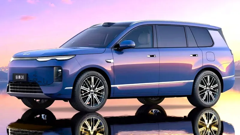 ¿Un BMW X7 por menos de 30.000 €? El último y enorme SUV de BYD ofrece 900 km de autonomía