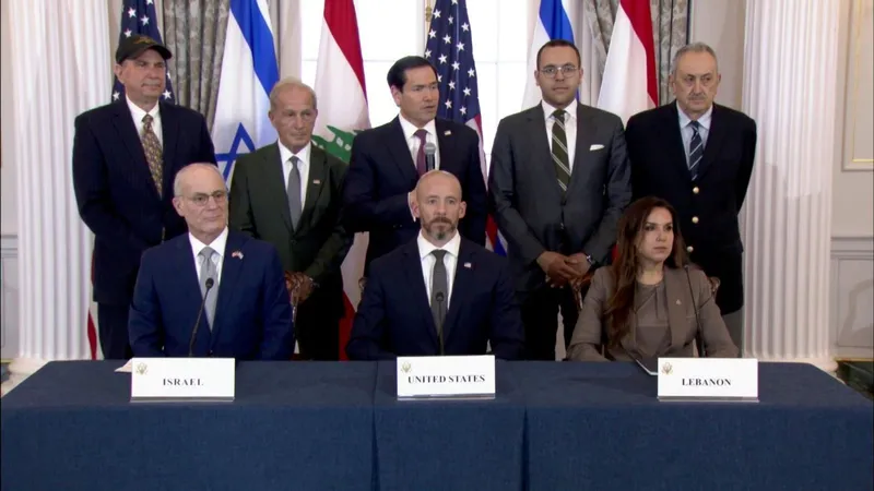 El Líbano e Israel firman un acuerdo marco para dar fin al conflicto armado