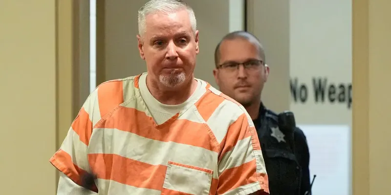 Padre será sentenciado por regalar el rifle usado en mortal tiroteo escolar