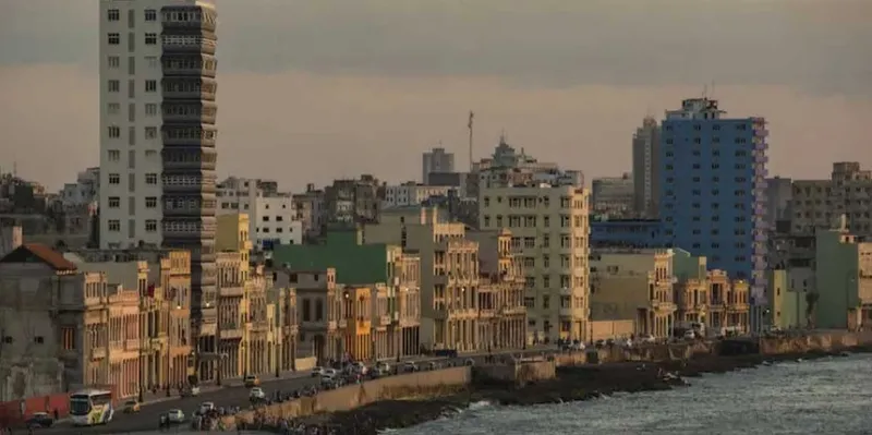 Cuba rompe esquemas y aprueba reformas históricas para salvar su economía