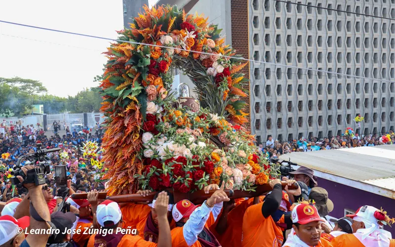 Santo Domingo vuelve a Las Sierritas arropado por la devoción del pueblo de Managua