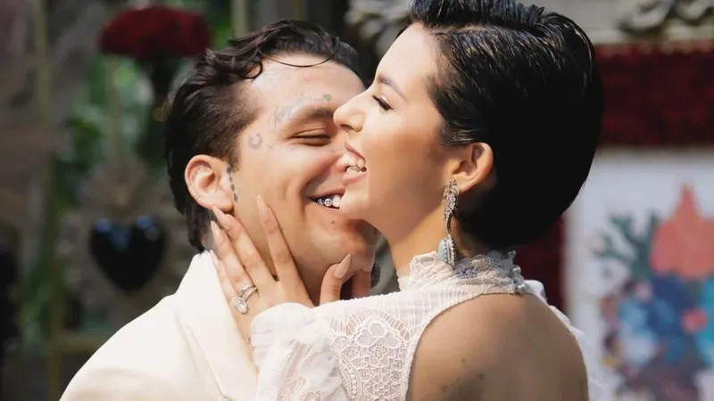 Christian Nodal y Ángela Aguilar, a dos años de su boda secreta en Roma