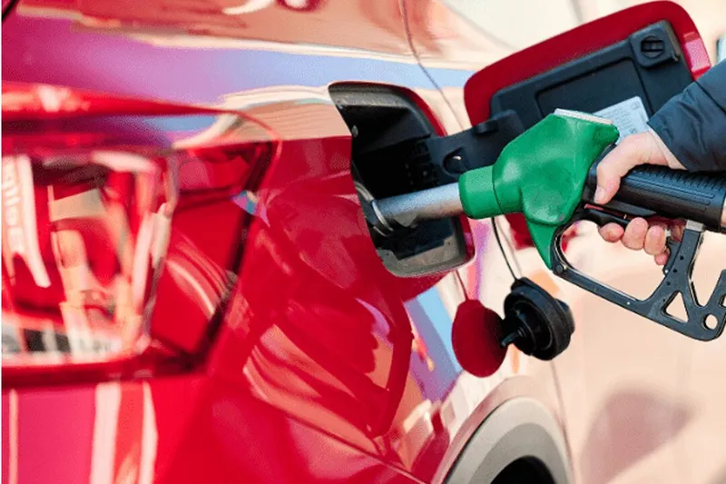 Conductores reciben alivio con estabilidad en los combustibles