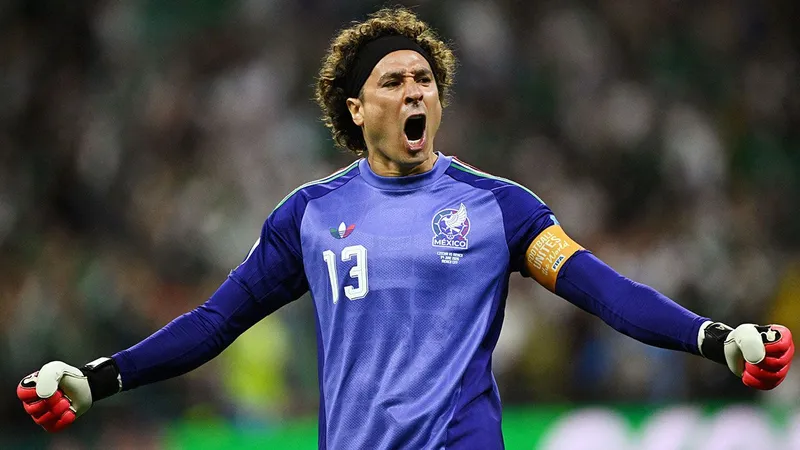 El gran viaje de Guillermo Ochoa terminó oficialmente