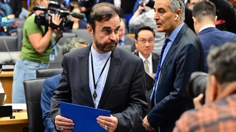 Irán tacha de “provocador” proyecto de resolución de EEUU en AIEA