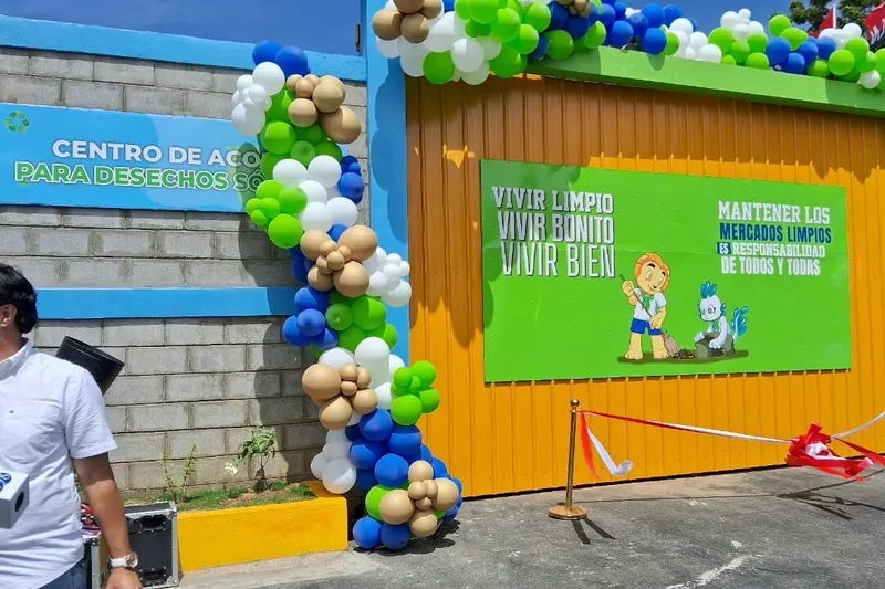 Mercado Roberto Huembes estrena centro de acopio de basura