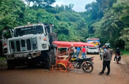 Choque entre conductores de mototaxi y camión en Matagalpa cobra la vida de una mujer