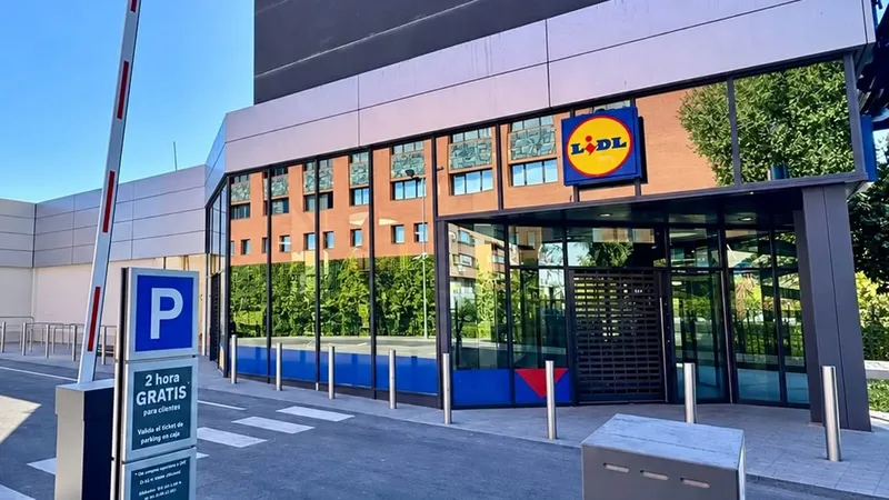 Lidl va a competir con El Corte Inglés desde el 16 de noviembre: así es su gran ofensiva para Navidad