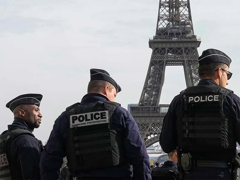 Francia: Más de 10 mil personas contra ley de prerrogativa policial