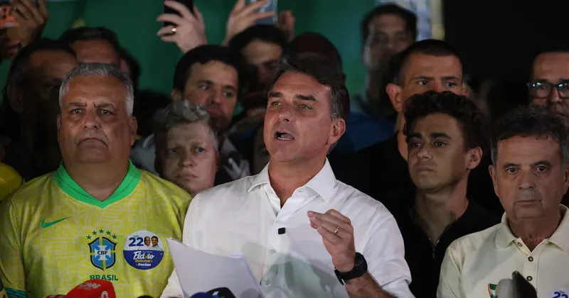Flávio Bolsonaro pide anular las elecciones de Brasil tras perder ante Lula