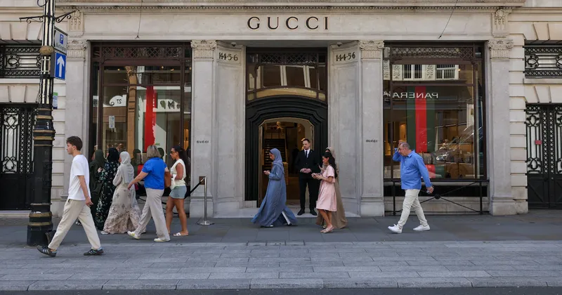 Las ventas de Gucci caen menos de lo esperado y alivian la presión sobre Kering