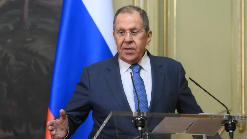 La OTAN quiere convertir el Ártico en un frente de confrontación contra Rusia, afirma Lavrov