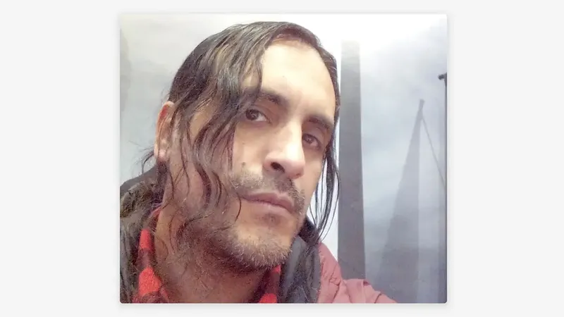 Apuñaló 37 veces a su expareja y recibe solo 10 años de cárcel por ser «instruido» en Argentina
