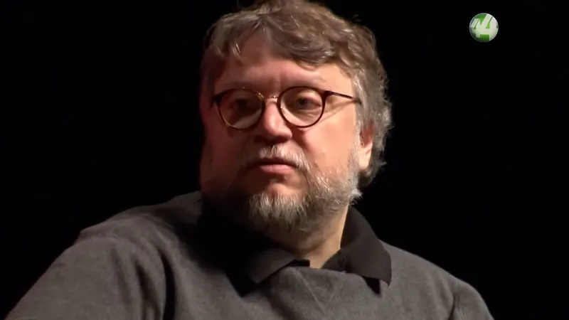 "No me interesan los cuates caucásicos con capita y calzones": Guillermo del Toro ha rechazado dirigir las mayores películas de superhéroes
