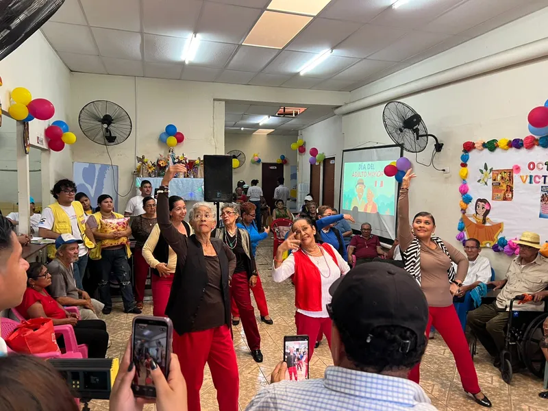 Managua: Adultos mayores celebran su día entre música, convivencia y atención integral