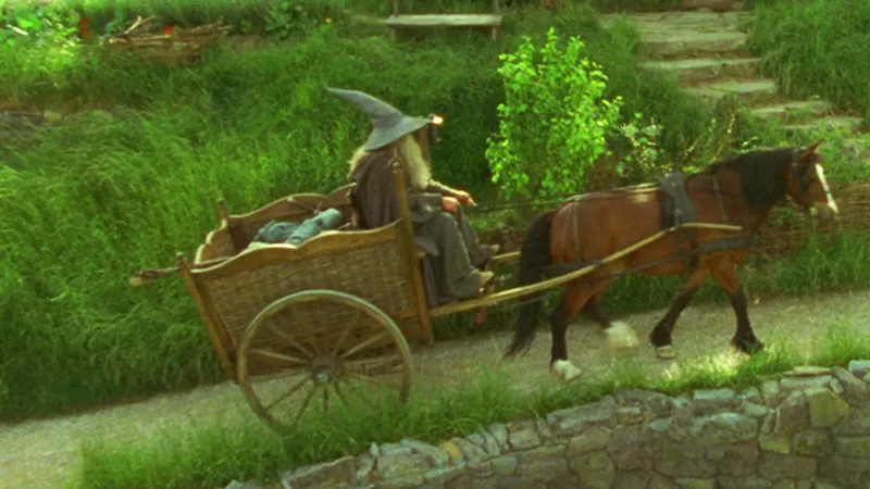 Prime Video se prepara para el estreno de su serie de fantasía más esperada recuperando tres grandes películas