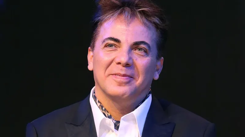 Carin León sorprende con Cristian Castro como invitado en su noche final en Las Vegas