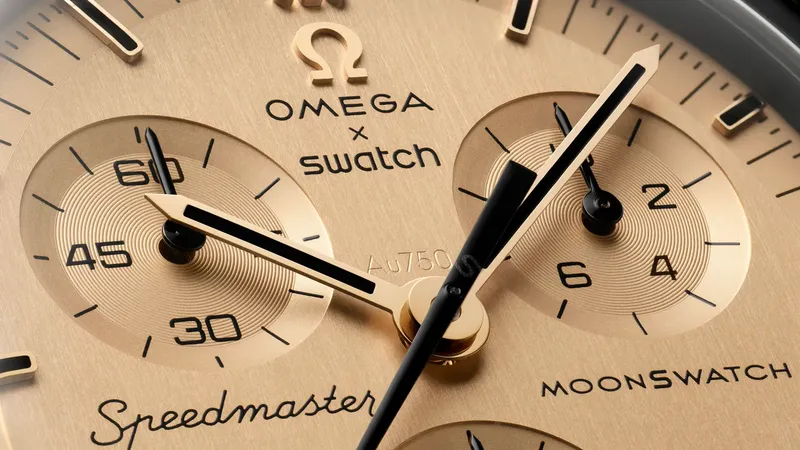 El nuevo MoonSwatch con oro de 18k cuesta menos de 700 dólares, pero hay un sorteo de por medio