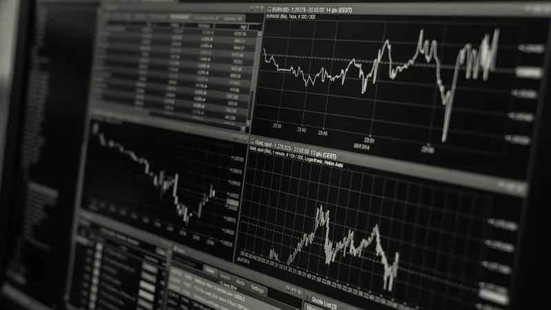 Las bolsas latinoamericanas cierran al alza pese a la corrección de Brasil tras el rally electoral