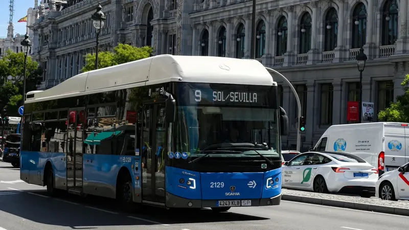 Madrid pondrá el autobús totalmente gratis: estas son las líneas y los días en los que no tendrá coste