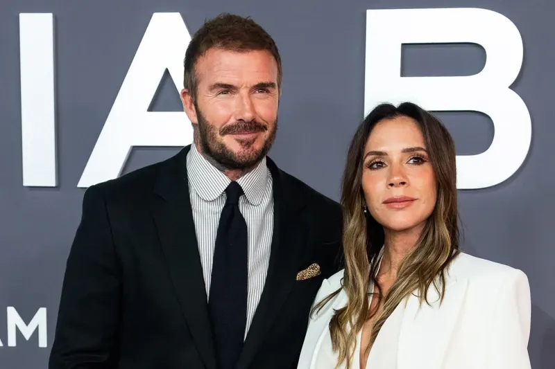 David y Victoria Beckham hacen otro llamado público a su hijo Brooklyn para romper la distancia