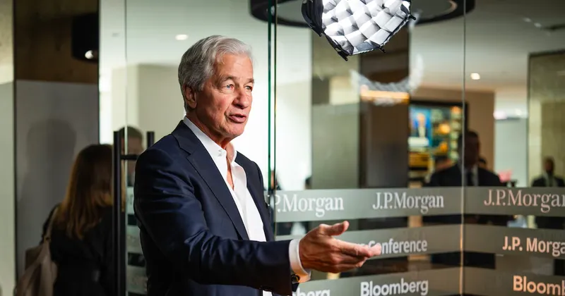 Dimon, de JPMorgan, advierte que Mythos multiplicó por 10 los riesgos de ciberseguridad de la IA