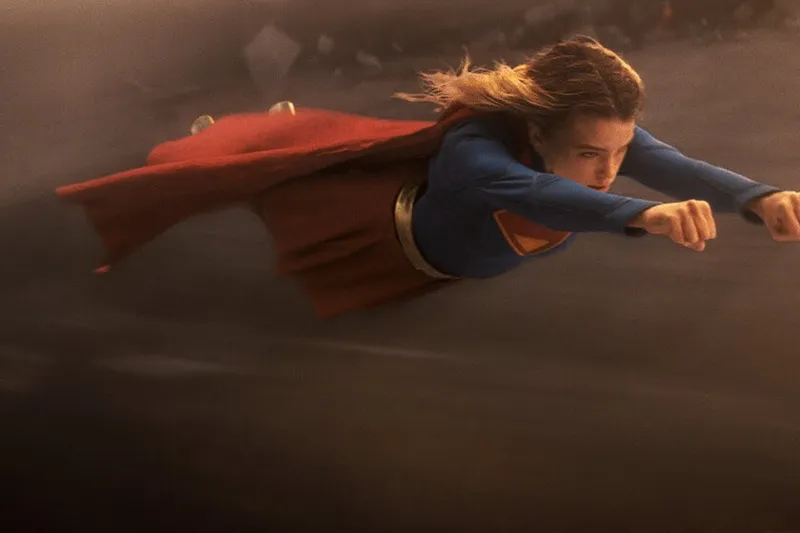 El nuevo tráiler de 'Supergirl' surca los cielos y adelanta cómo será su misión espacial para salvar la galaxia en tiempo récord