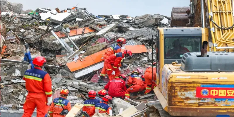 Xi Jinping insta a reforzar las labores de rescate en Chongqing