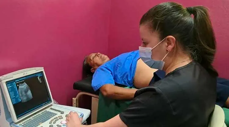 Feria de ultrasonidos, parte del programa “Mi Hospital en mi Comunidad”