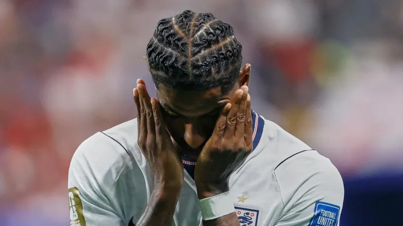 Rashford desvela cuándo se resolverá su futuro