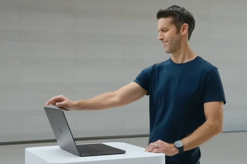 Sobran despachos y faltan dispositivos: John Ternus quiere acelerar las novedades de Apple