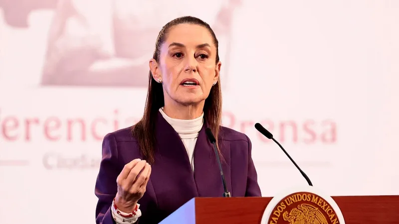 Sheinbaum defiende dignidad nacional ante revocación masiva de visas de Estados Unidos