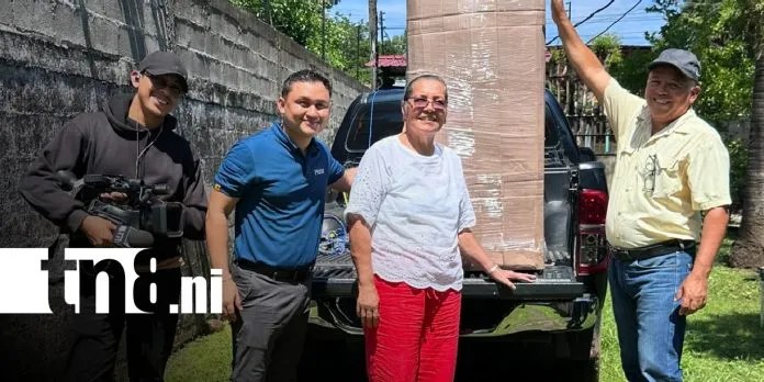 Doña Carmen gana una refrigeradora Mabe tras compartir su historia desde El Viejo